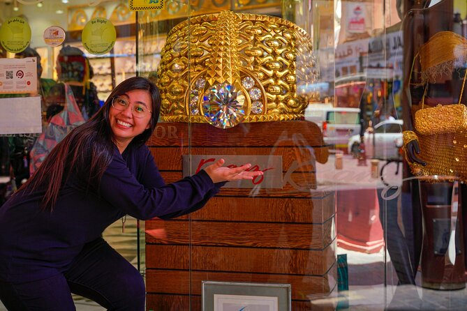 Dubai: Old Town, Souks, Street Food, Guided Tour & Abra Ride - Crossing Dubai Creek by abra
