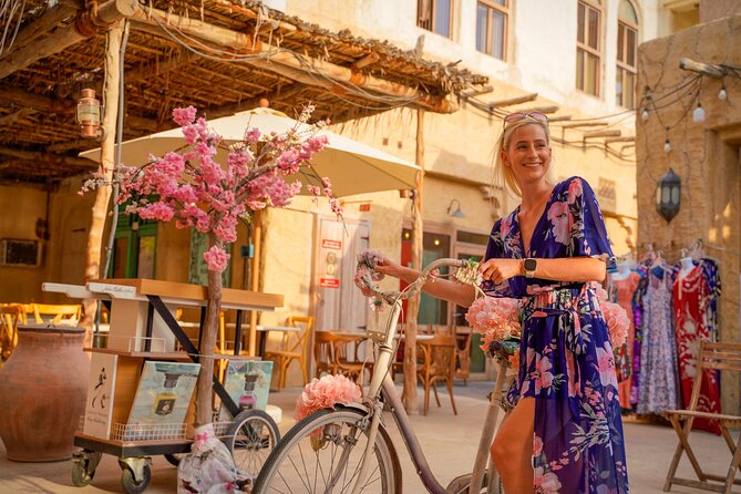 Dubai: Old Town, Souks, Street Food, Guided Tour & Abra Ride - Spices, bargaining, and the Dubai Spice Souk