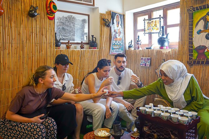Dubai: Old Town, Souks, Street Food, Guided Tour & Abra Ride - Coffee and dates at Al Khayma Heritage Restaurant