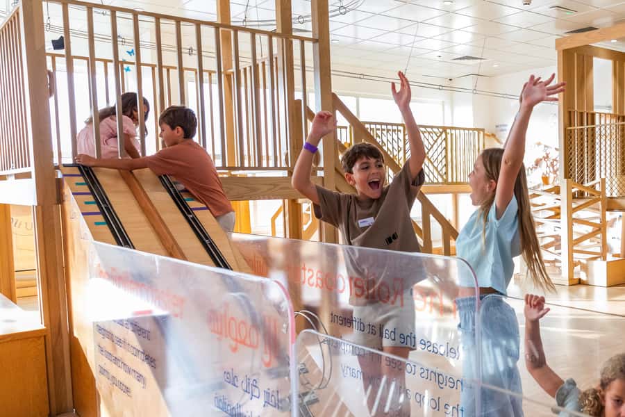 Dubai: OliOli® Children Museum Admission Tickets - La Petite Treehouse Cafe for a sensible break