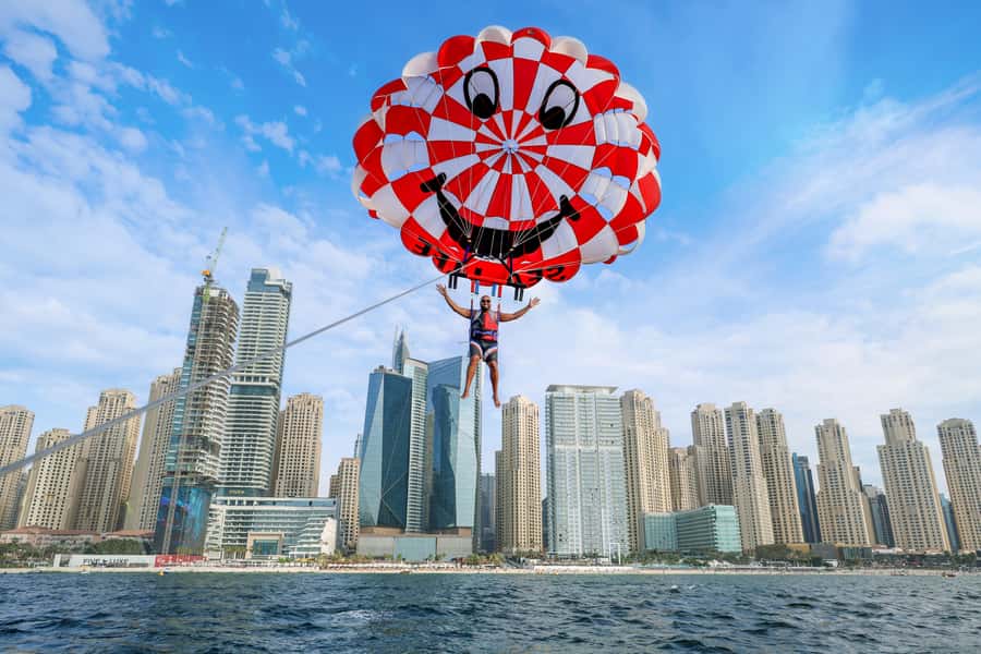 Dubai: Palm View and JBR View Parasailing Experience - Who will enjoy this most?