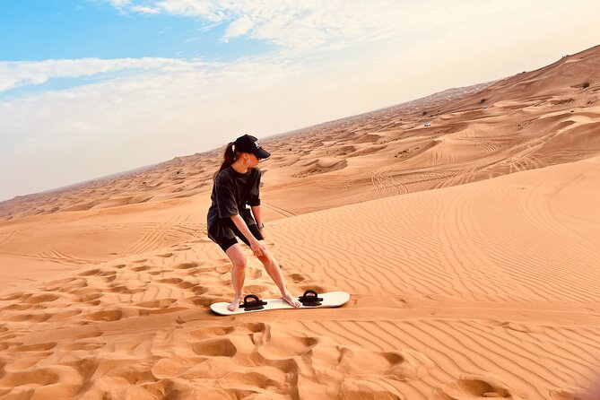 Dubai Premium Desert Safari Red Duns Camel sandbord & Premium BBQ - Belly dancing, Tanoura, and the fire show