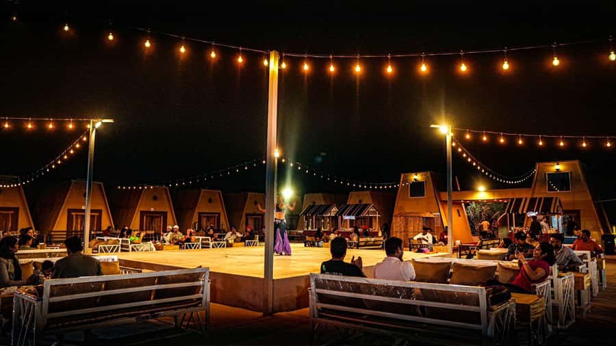 Dubai: Premium Red Dune Safari with Sandboarding & BBQ - BBQ dinner: useful, filling, and best approached early