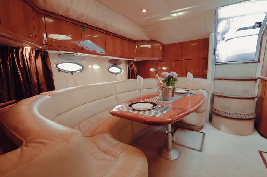 Dubai: Private Boat Cruise from Dubai Marina up to 12 people - Meeting at Everest Yacht Charter