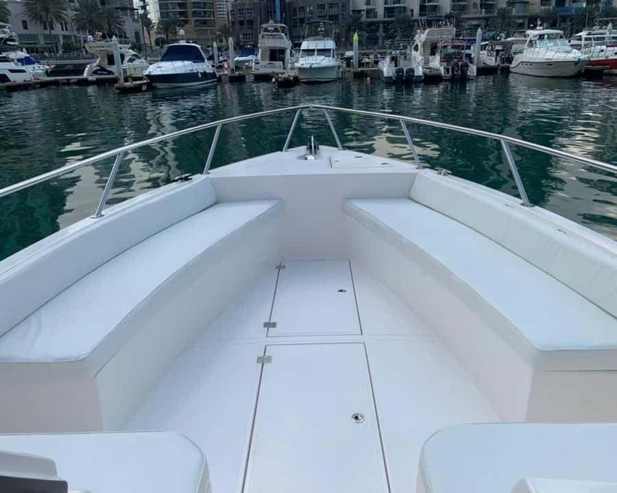 Dubai: Private Boat Cruise from Dubai Marina - Finding Everest Yacht Charter at Dubai Marina