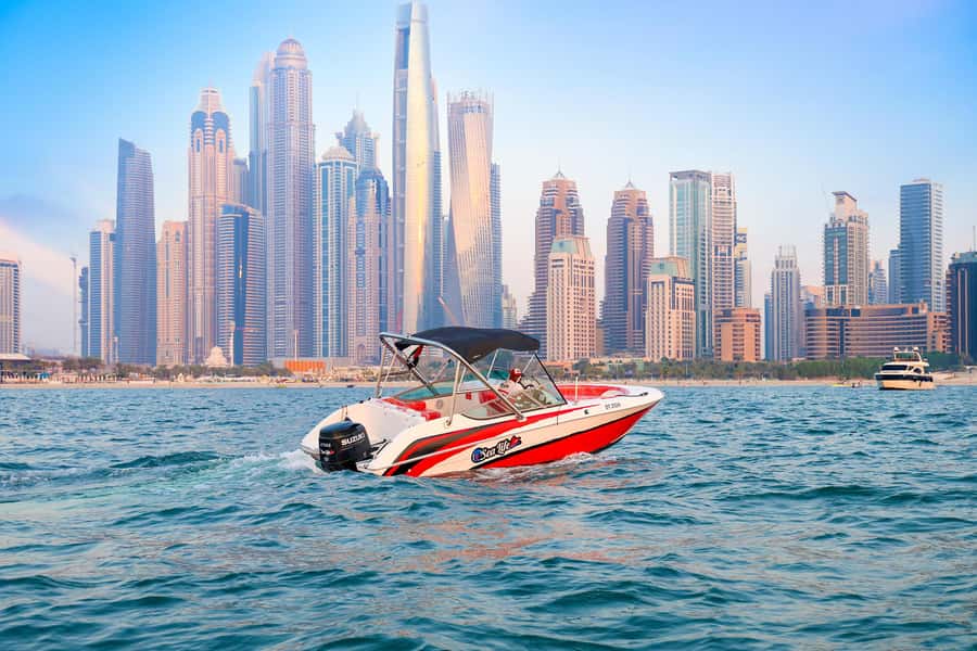 Dubai: Private Boat Tour - JBR/Burj Al Arab/Atlantis options - Dubai Marina: a slow start below five knots