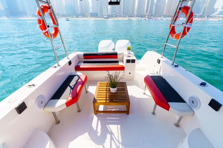 Dubai: Private Coastline Landmarks Mini-Yacht Tour - Dubai Marina: A Strong Opening View
