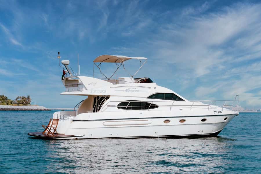 Dubai: Private Luxury Yacht Tour on a 50-Foot Yacht - What the Dubai yacht tour is really like