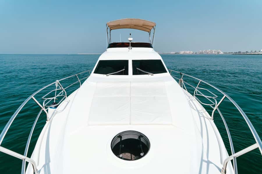 Dubai: Private Luxury Yacht Tour on a 50-Foot Yacht - Seeing Burj Al Arab from offshore
