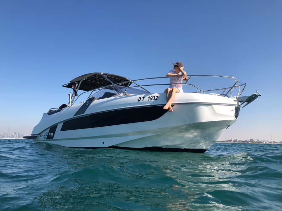 Dubai: Private Sea Escape Cruise - Swim, Tan & Sightsee - What this Dubai cruise is really like