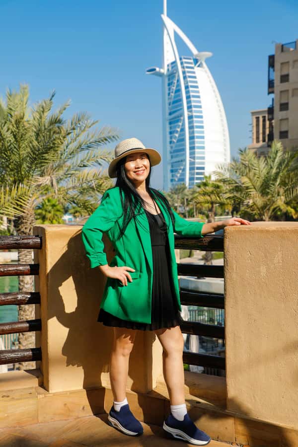 Dubai Private Top Attractions, Premium Vehicle & Street Food - The Blue Mosque begins the cultural side