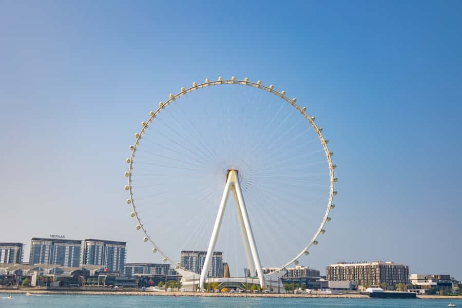 Dubai: Private VIP Luxury Yacht Tour with BBQ & Drinks - BBQ, drinks, and the onboard mood