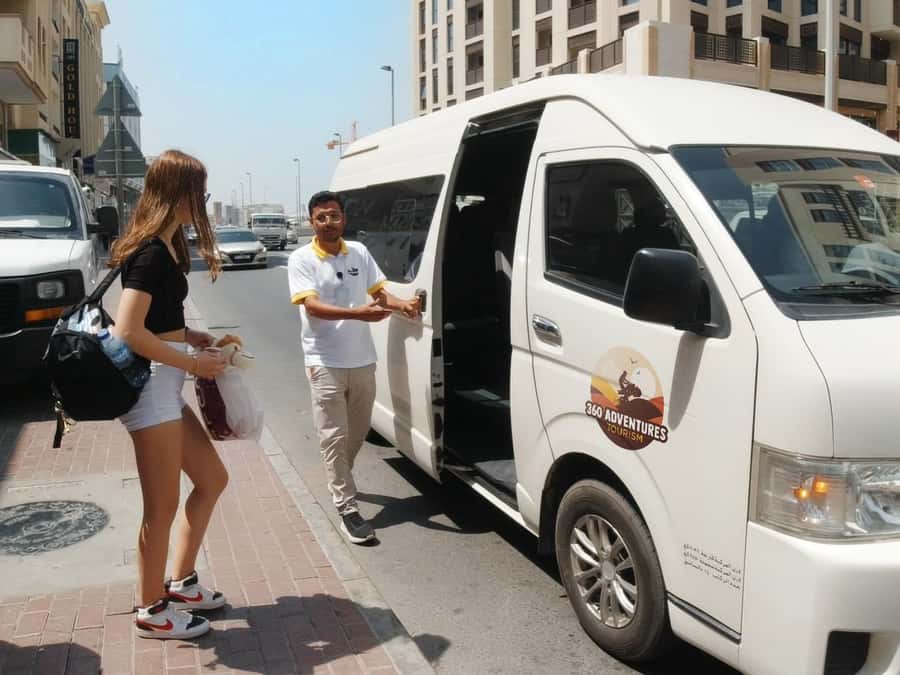 Dubai: Quad Bike or Dune Buggy Adventure & Optional Transfer - The guides can make the outing easier