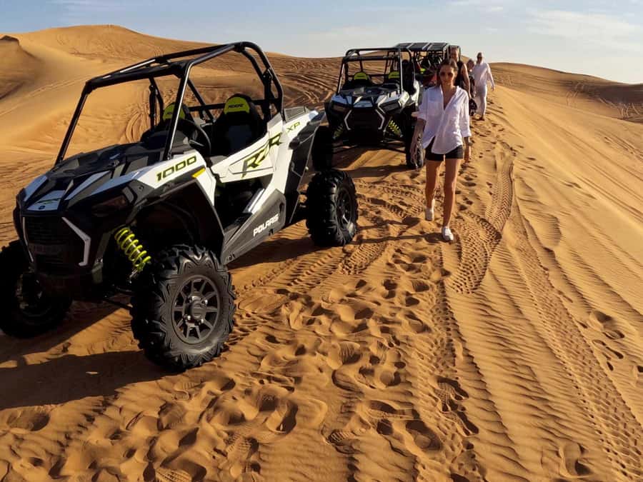 Dubai: Red Dune Desert, Dune Buggy Ride & BBQ Buffet Dinner - Arabic coffee, dates, and the desert camp
