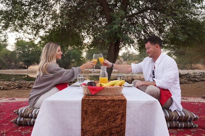 Dubai Red Dunes Safari: Dune Bashing, Camel Ride & Breakfast - Breakfast at the desert camp