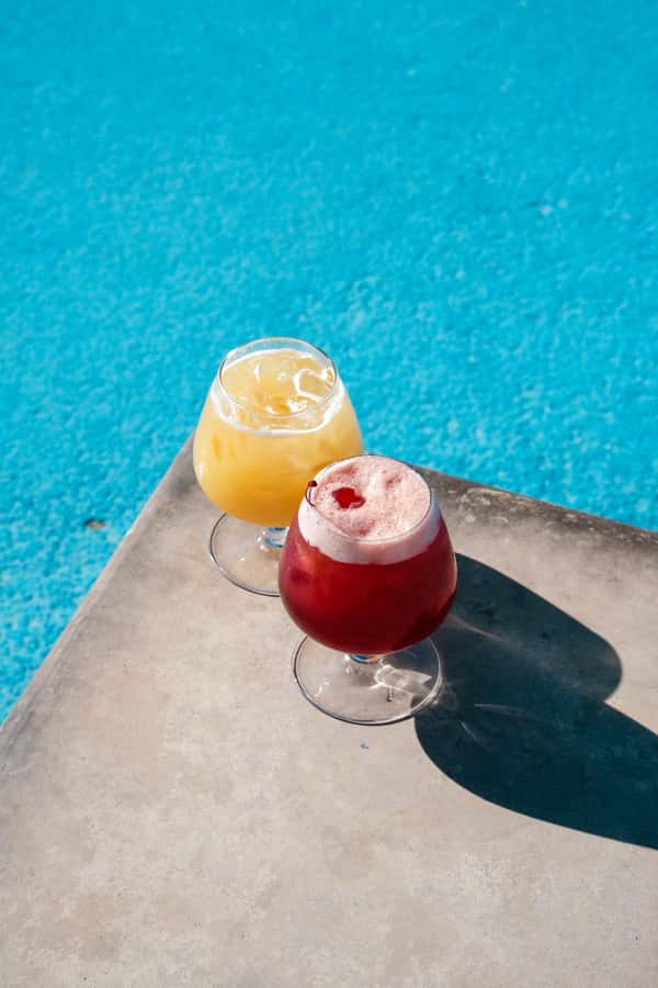 Dubai: Riva Beach Club Pool and Beach Day Pass - A Palm Jumeirah beach club with room to slow down