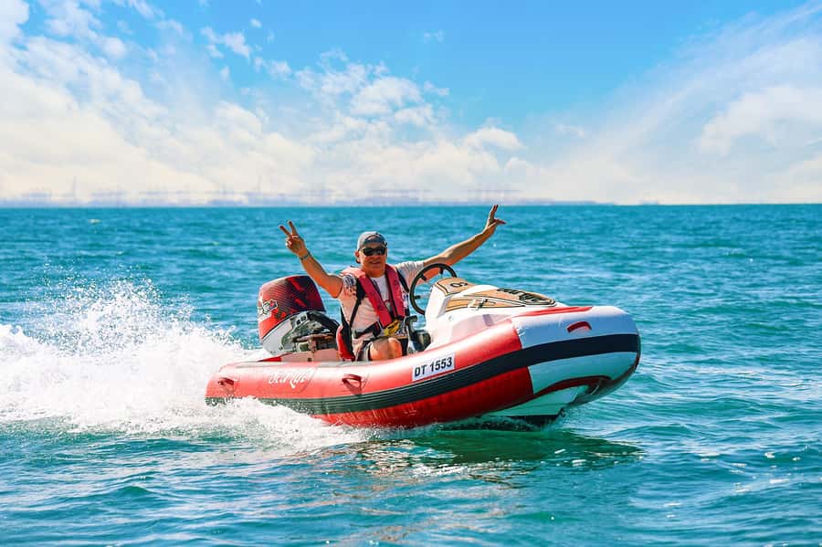 Dubai: Self-Drive Boat Experience for 1 or 2 People - Key points to know before you book