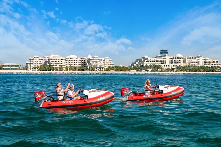 Dubai: Self-Drive Boat Experience for 1 or 2 People - JBR Beach and Ain Dubai: the quick opening views