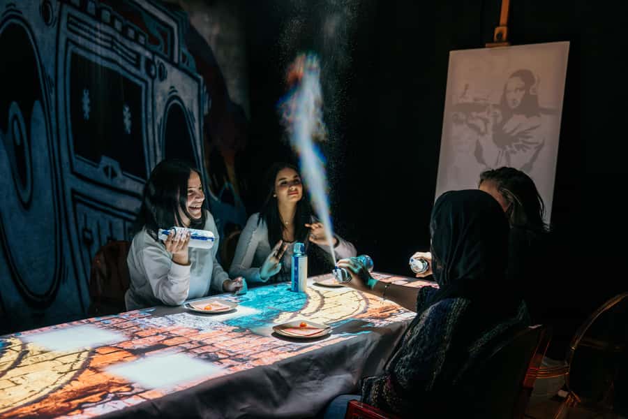 Dubai: Seven Paintings Immersive Dining Show Tickets - Should you book Seven Paintings?