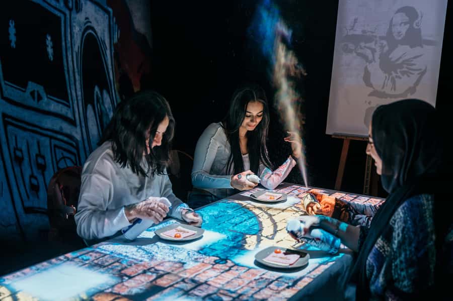 Dubai: Seven Paintings Immersive Dining Show Tickets - Arriving at Sofitel Dubai Downtown