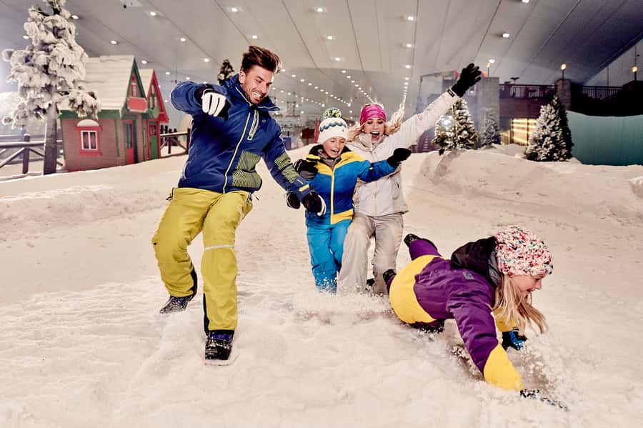 Dubai: Ski Dubai Snow Park Classic Pass - Bobsledding, tobogganing, and bumper cars