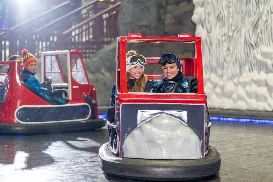 Dubai: Ski Dubai Snow Plus Pass - Getting into the snow from Mall of the Emirates