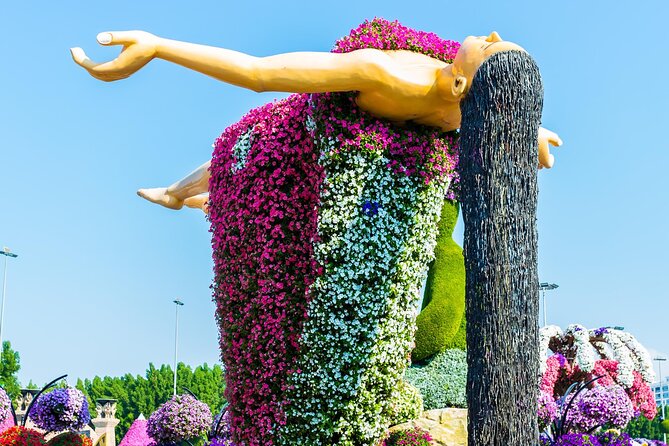 Dubai: Skip-The-Line Ticket to Dubai Miracle Garden - The heat, crowds, and commercial feel