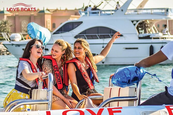 Dubai Speed Boat Tours: Marina, Atlantis and Burj Al Arab - The Guide and Skipper Make a Difference