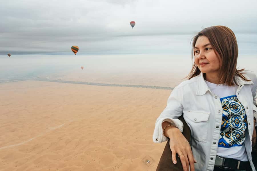 Dubai: Sunrise Balloon Flight with Camel Ride & Breakfast - How the timing and package structure affect your day