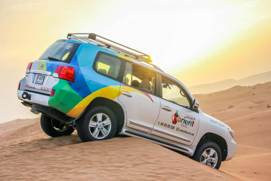 Dubai Sunrise Desert Camel Trek with Breakfast - Breakfast at low Arabian seating