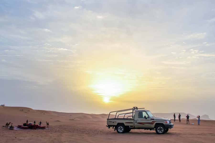 Dubai: Sunrise Desert Jeep Safari with Wildlife Experience - Ten minutes of dune bashing, with safety in mind
