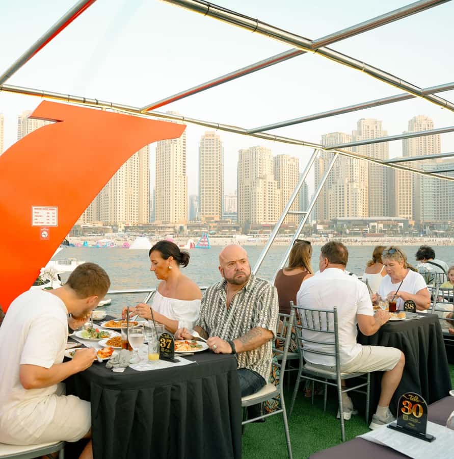 Dubai: Sunset or Dinner Cruise with Live Music & Open Bar - The main drawbacks to keep in mind