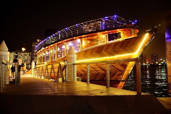 Dubai Super Saver: Desert Camp Experience by 4x4 and Dhow Dinner Cruise - BBQ dinner and stage entertainment