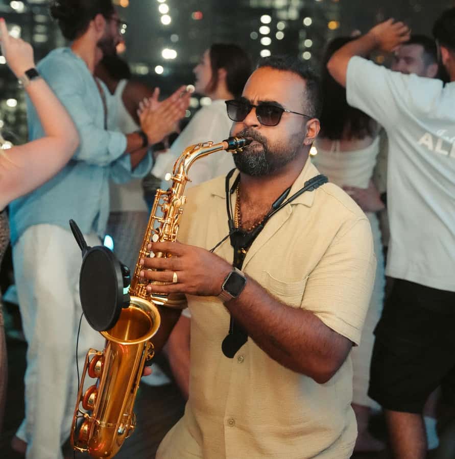 Dubai: Superyacht Experience with Party & Live DJ - What can disappoint you