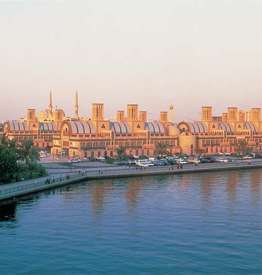 Dubai: The Pearl Of The Gulf - Half Day Sharjah City Tour - Why Sharjah makes a good half-day from Dubai