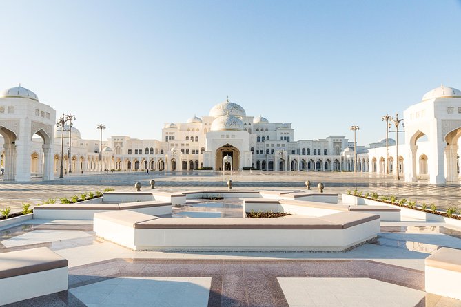 Dubai to Abu Dhabi Day Trip: Grand Mosque, Palace & Etihad Towers - Qasr Al Watan: an impressive palace interior
