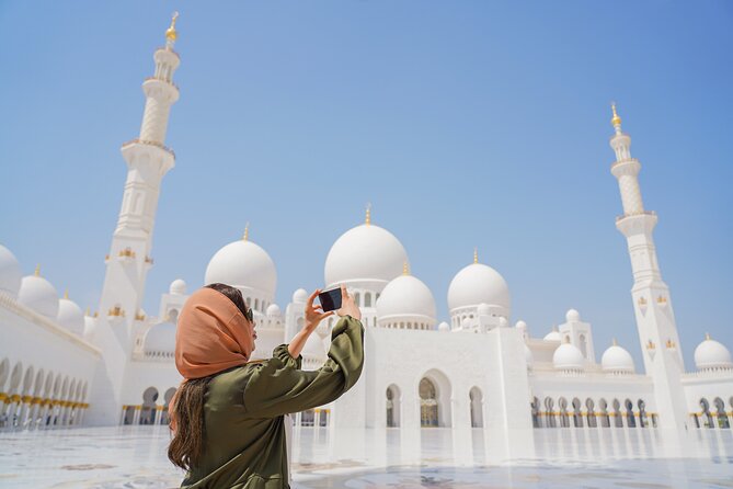 Dubai To Abu Dhabi: Grand Mosque, Royal Palace & Etihad Towers - Etihad Towers supplies the best city viewpoint