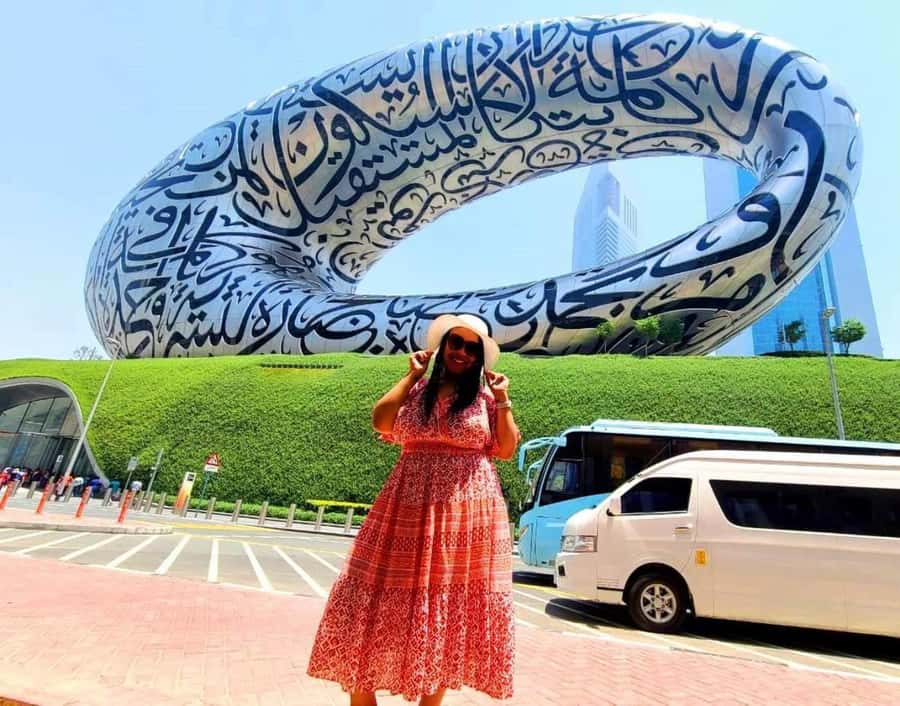 Dubai: Top Must-See Sights Tour with Burj Khalifa At The Top - Why this six-hour route works for a first look at Dubai