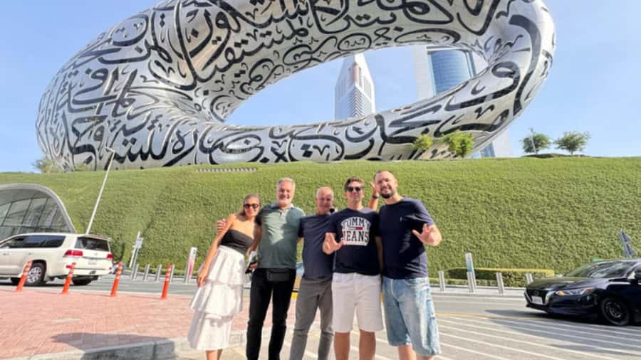 Dubai: Traditional and Modern Tour with Burj Khalifa Ticket - Key points to know before booking