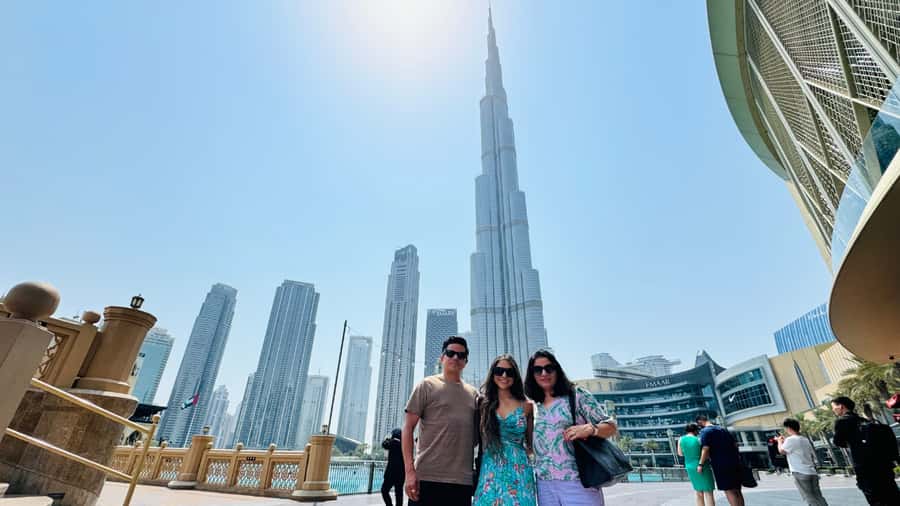 Dubai: Traditional and Modern Tour with Burj Khalifa Ticket - Dubai Marina Walk and the modern waterfront