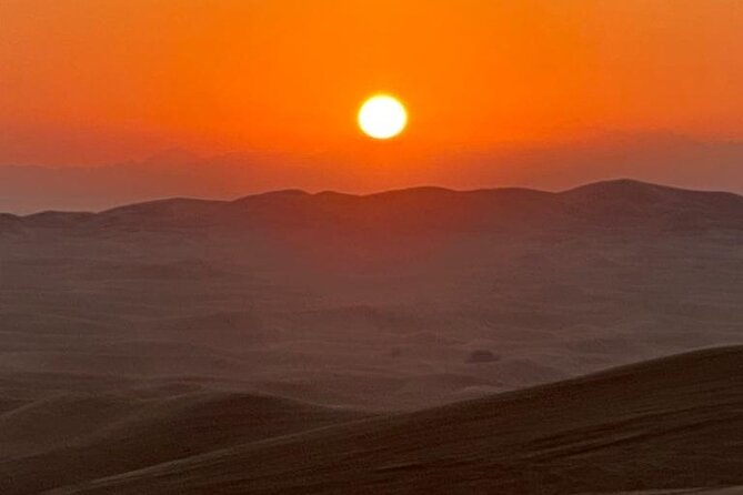 Dubai: Unique SUNRISE 4WD Red Dunes Safari - Waiting on the Dunes for the First Light