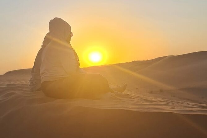 Dubai: Unique SUNSET Buggy Red Dunes Safari - Sandboarding and a short camel ride