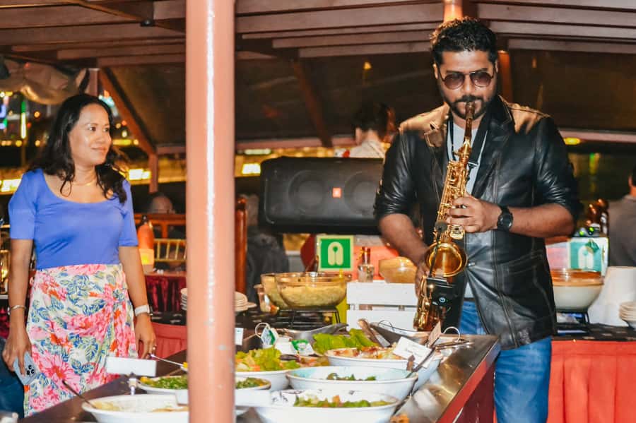 Dubai: Water Canal Cruise and La Perle Show with Dinner - Why this Dubai evening works so well