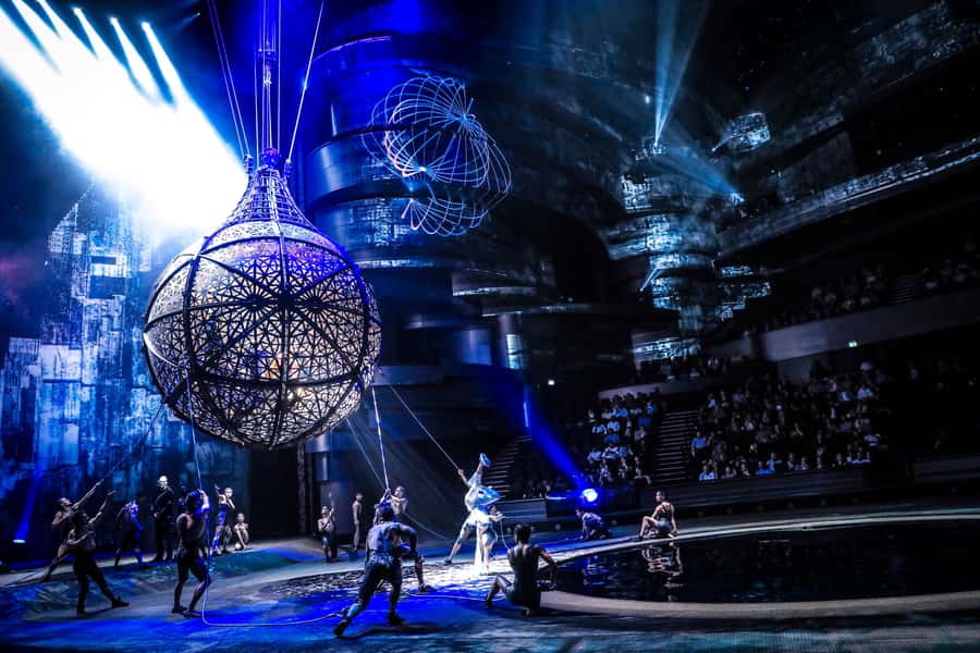 Dubai: Water Canal Cruise and La Perle Show with Dinner - Moving from the cruise to La Perle