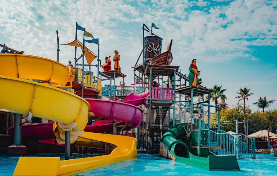 Dubai: Wild Wadi Waterpark Entrance Ticket - Tantrum Alley and Burj Surj for group thrills