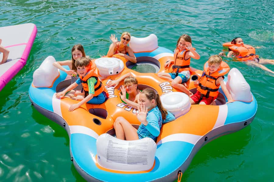 Dubai: Yacht Cruise with Swimming, Snorkeling and BBQ Lunch - Key Points Before You Book