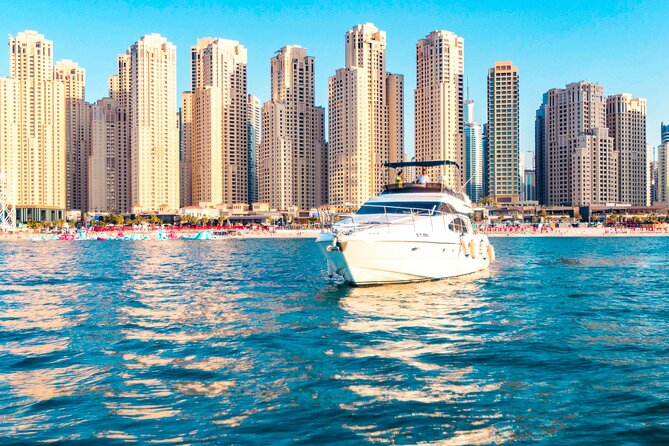 Dubai Yacht Rental - Book 58 ft Private Yacht up to 28 persons - What the private price means for value