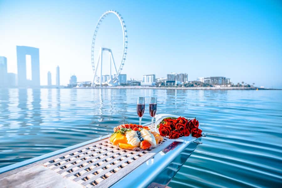 Dubai Yacht Tour - Boat Trip upto 12 guests Private event - Sunset, evening lights, and the best time to go