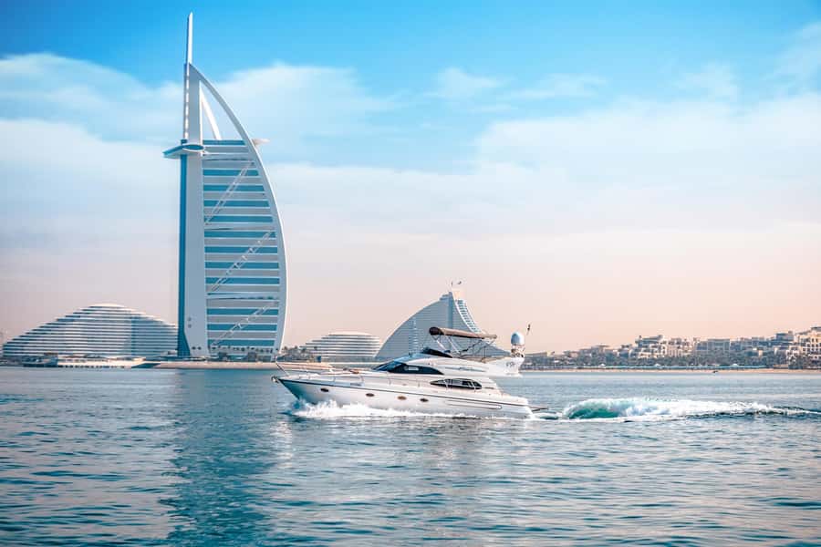 Dubai Yacht Tour - Boat Trip upto 12 guests Private event - The crew and the level of service