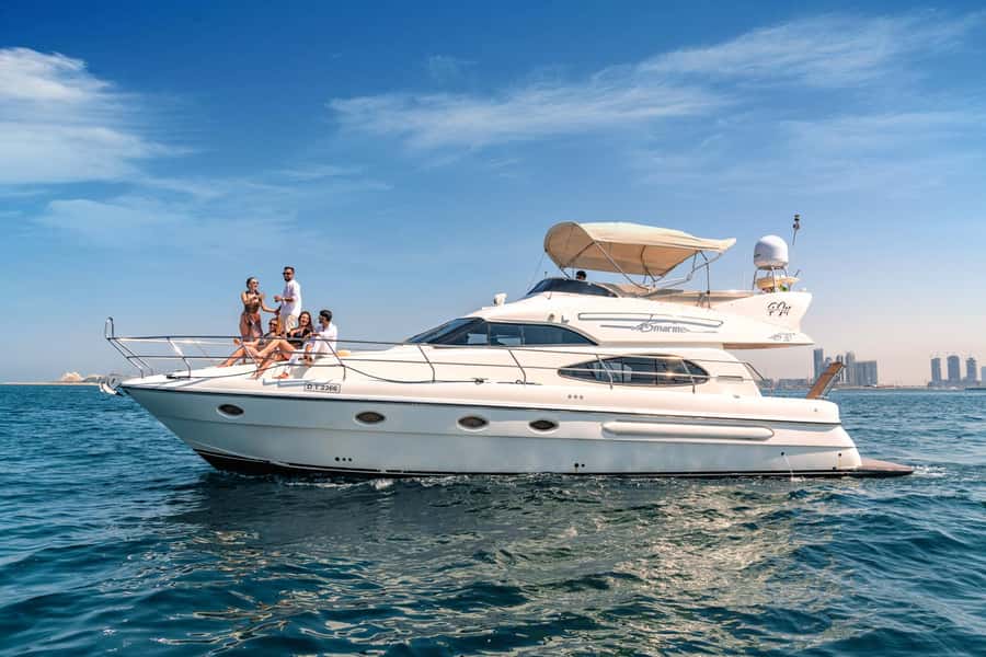 Dubai Yacht Tour - Boat Trip upto 12 guests Private event - Leaving from Dubai Harbour Yacht Club